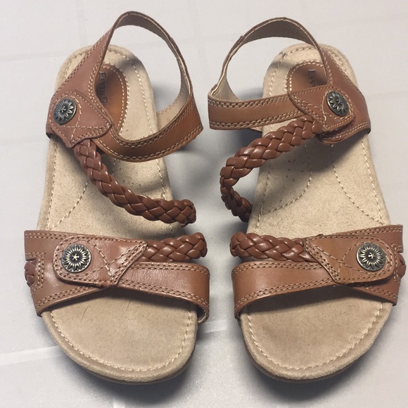 earth origins tracy sandal